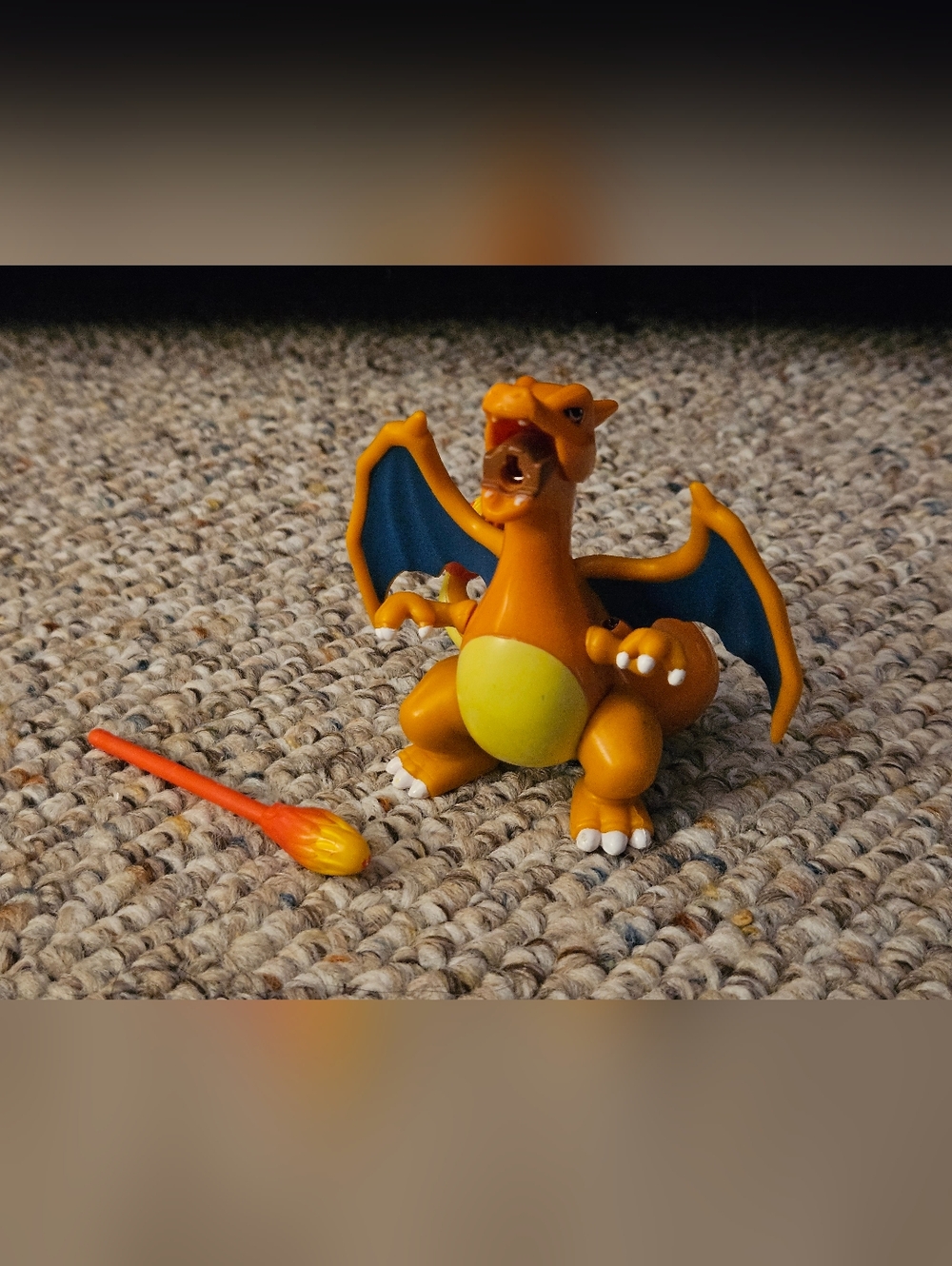 2003 Hasbro Pokemon Charizard Figure With Fire